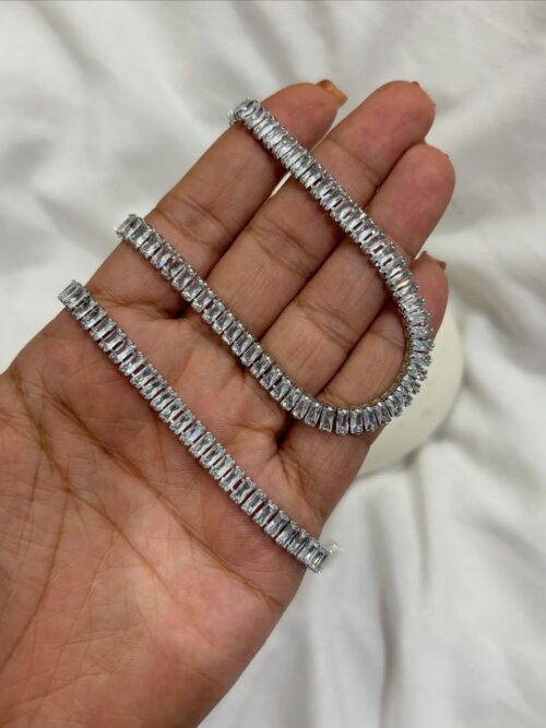 ست دستبند و گردنبند